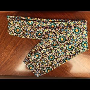 LulaRoe Tall and Curvy Leggings